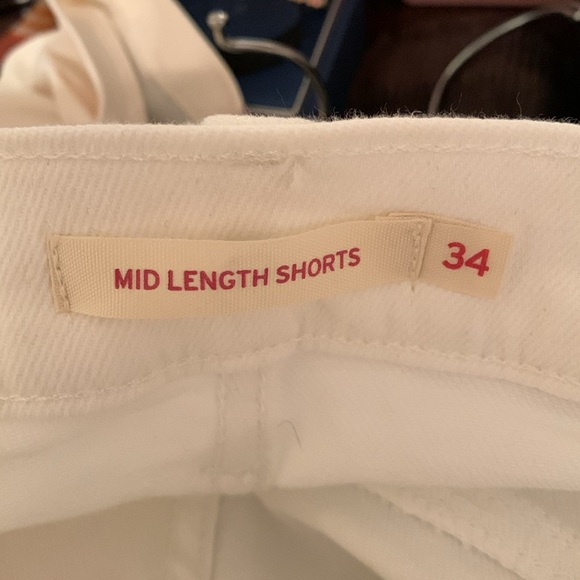 Levis, white Jean shorts, size 18,34, NWT - Picture 8 of 13
